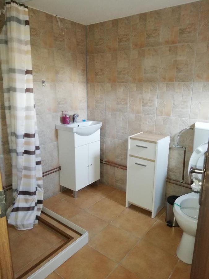 Apartmán Imado Vendeghaz Cernat Exteriér fotografie